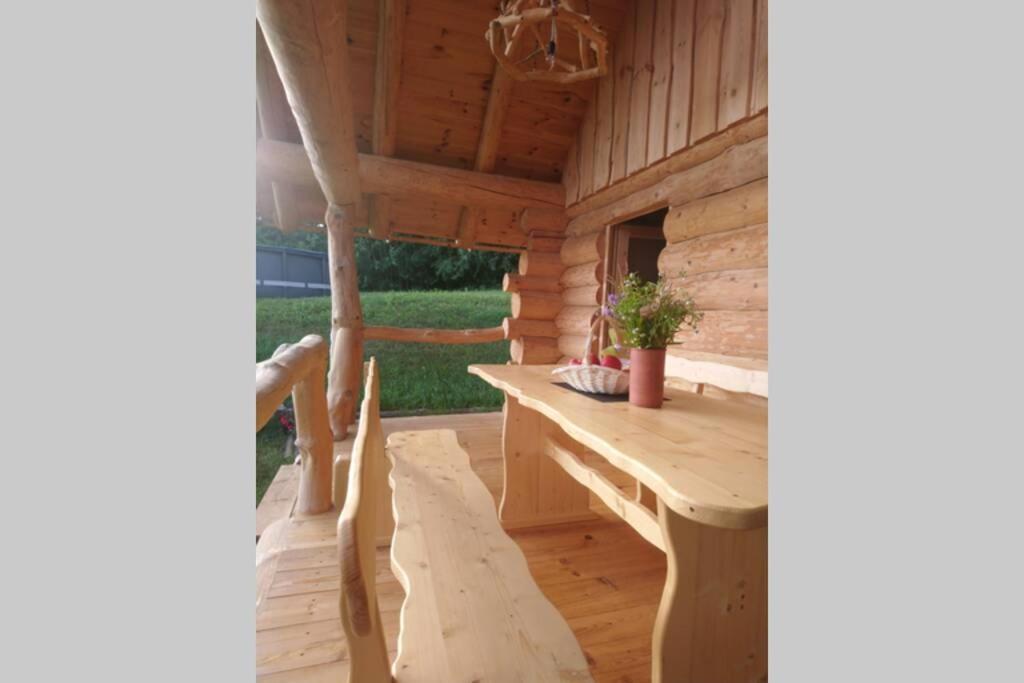 Hut At The Forest Male Brusnice Extérieur photo